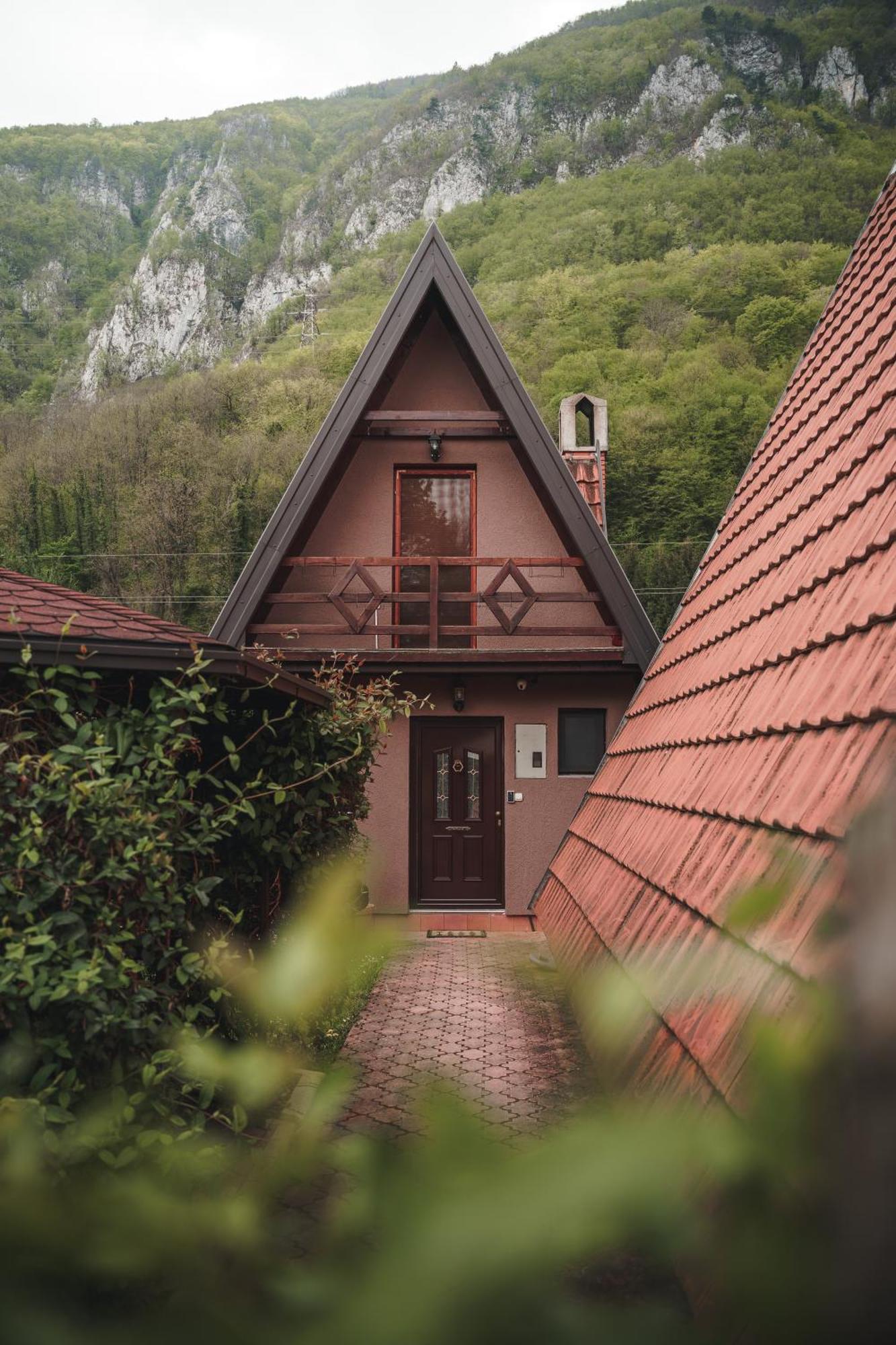 Viola I Detelina Apartments Перучац Экстерьер фото