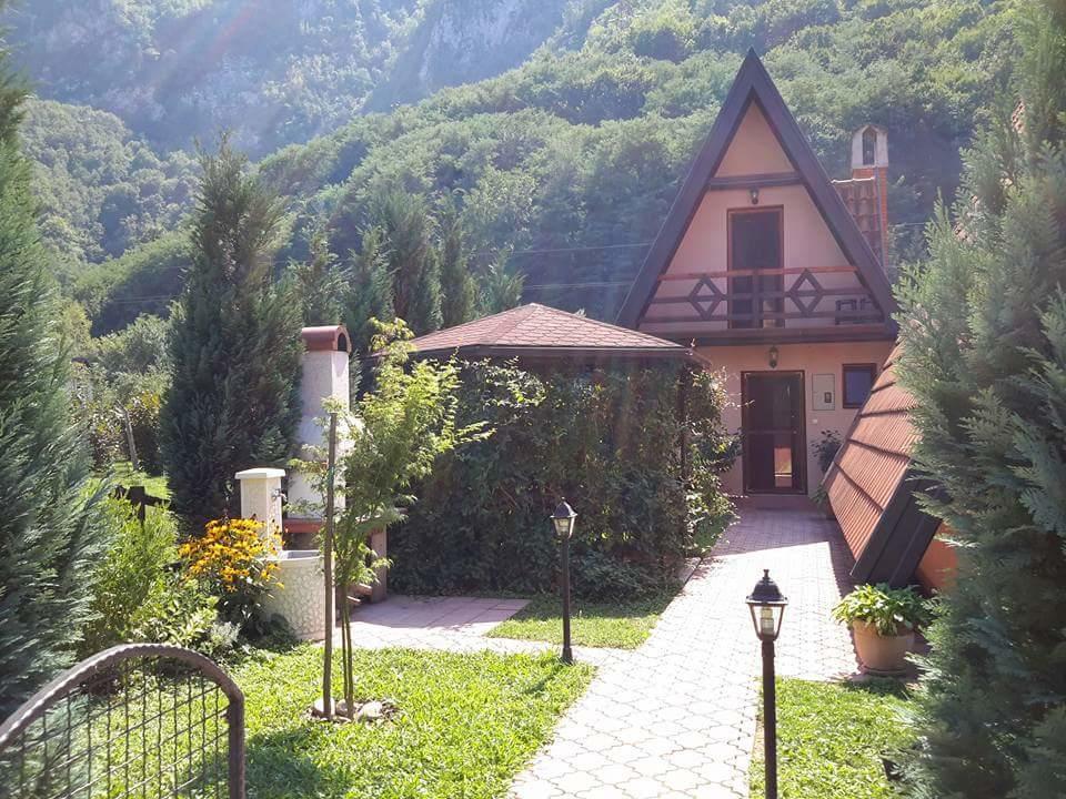 Viola I Detelina Apartments Перучац Экстерьер фото