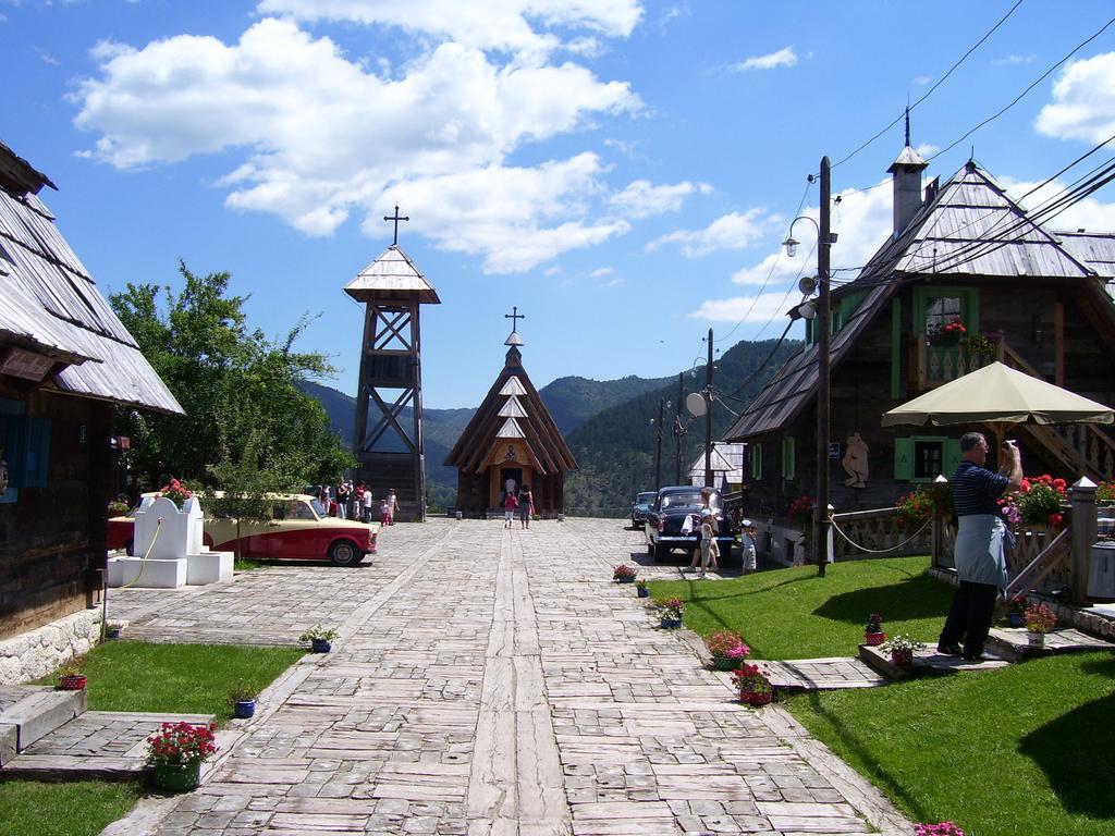 Viola I Detelina Apartments Перучац Экстерьер фото