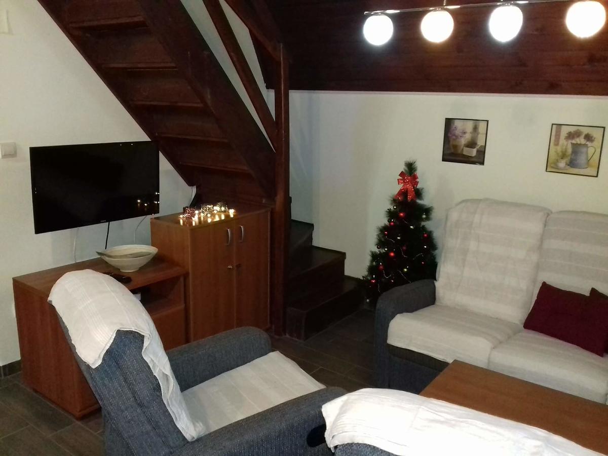 Viola I Detelina Apartments Перучац Экстерьер фото